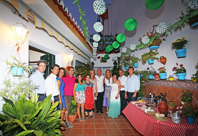 ALCALDESA Y CONCEJALES VISITAN PARTICIPANTES CONCURSO RINCONES DE BENALMADENA 7