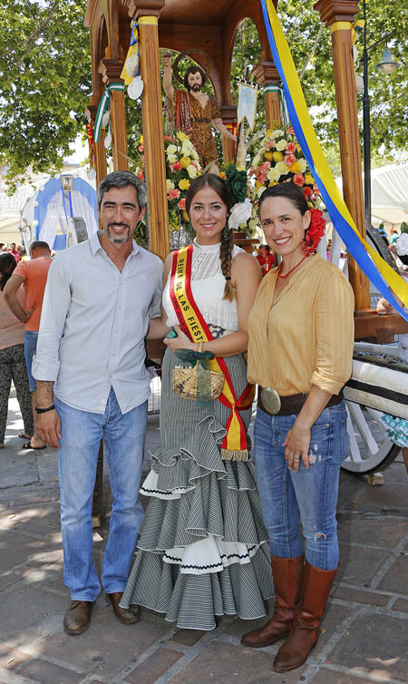 ALCALDE Y CONCEJALES EN ROMERIA SAN JUAN 2015 1