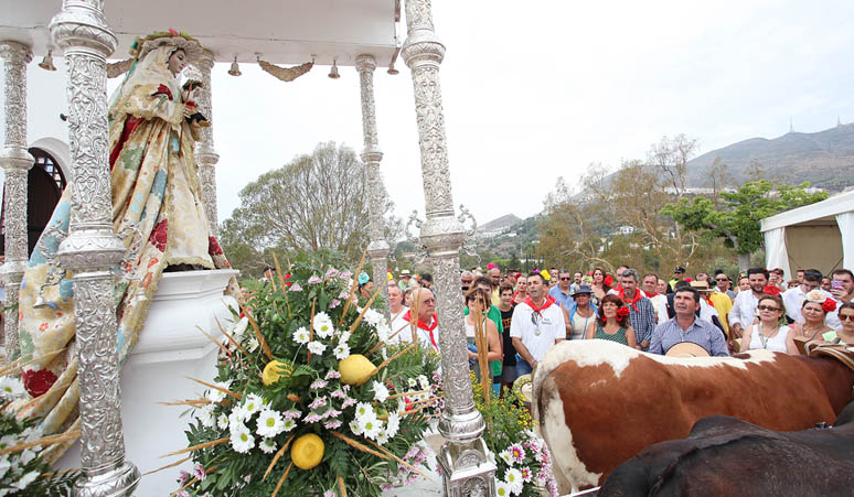 ALCALDE Y CONCEJALES EN ROMERIA VIRGEN DE LA CRUZ DE BENALMADENA PUEBLO 2