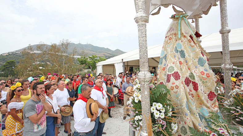 ALCALDE Y CONCEJALES EN ROMERIA VIRGEN DE LA CRUZ DE BENALMADENA PUEBLO 4