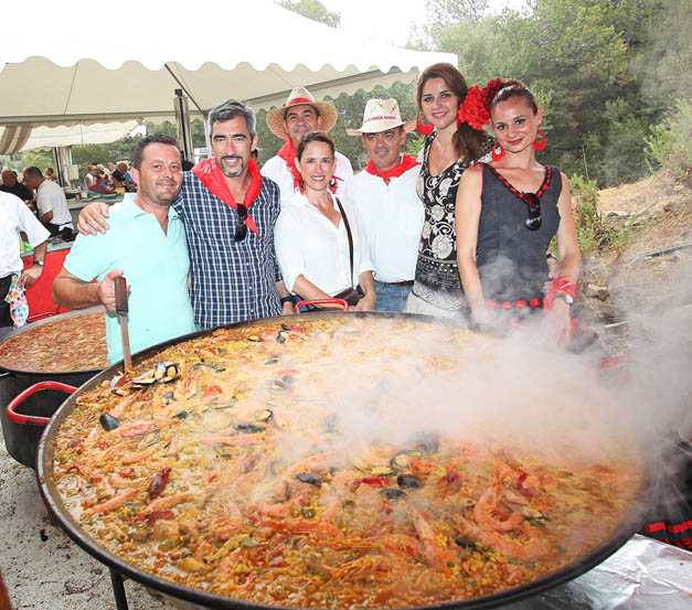 ALCALDE Y CONCEJALES EN ROMERIA VIRGEN DE LA CRUZ DE BENALMADENA PUEBLO 9