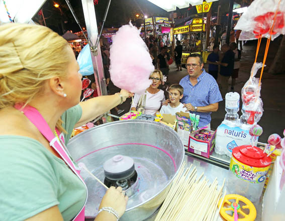 AMBIENTE FERIA NOCHE 9