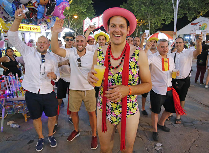 AMBIENTE FERIA NOCHE SAN JUAN 2015 12