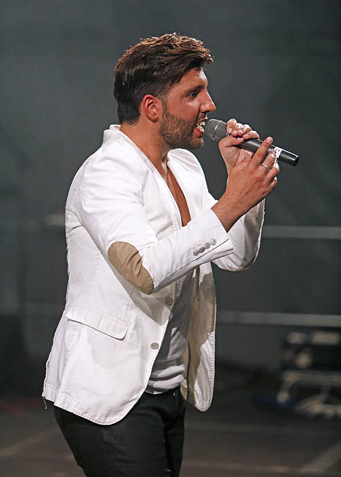 AMBIENTE FERIA NOCHE SAN JUAN 2015 LA COMPA�IA DANY CANTOS 2