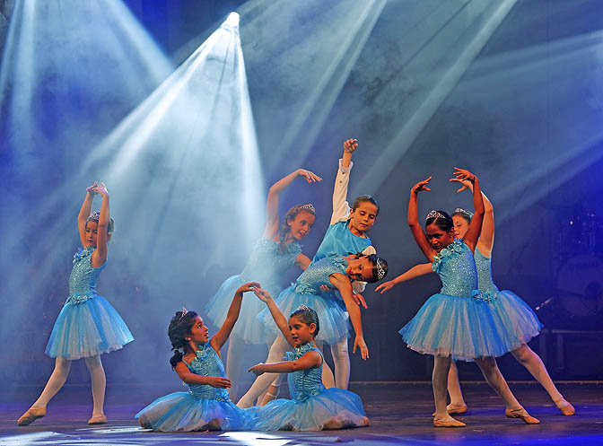 AMBIENTE FERIA NOCHE SAN JUAN 2015 academia de baile ROSA RINCON 3