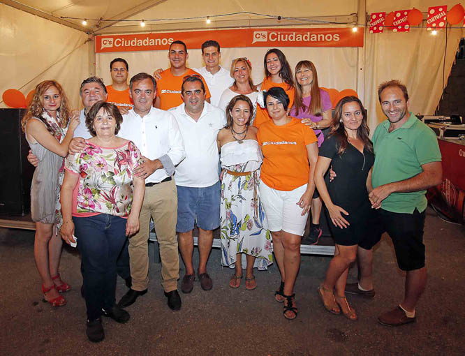 AMBIENTE FERIA SAN JUAN 2015 CASETA CIUDADANOS