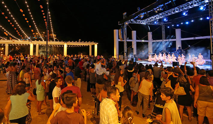 AMBIENTE FERIA VIRGEN DE LA CRUZ DE BENALMADENA PUEBLO 2014 13