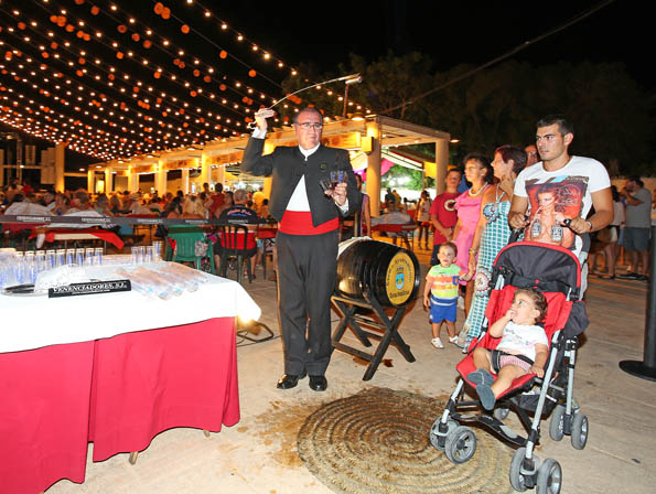 AMBIENTE FERIA VIRGEN DE LA CRUZ DE BENALMADENA PUEBLO 2014 2