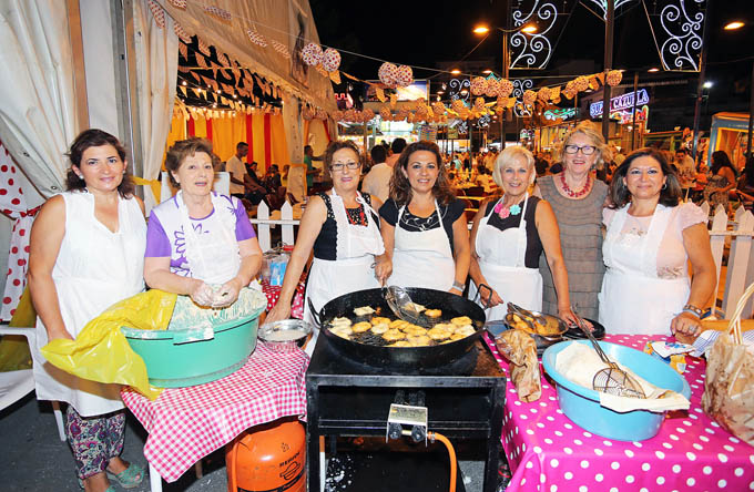 AMBIENTE FERIA VIRGEN DE LA CRUZ DE BENALMADENA PUEBLO 2014 21