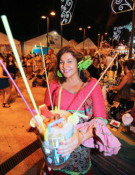 AMBIENTE NOCHE FERIA BENALMADENA PUEBLO 2014 17