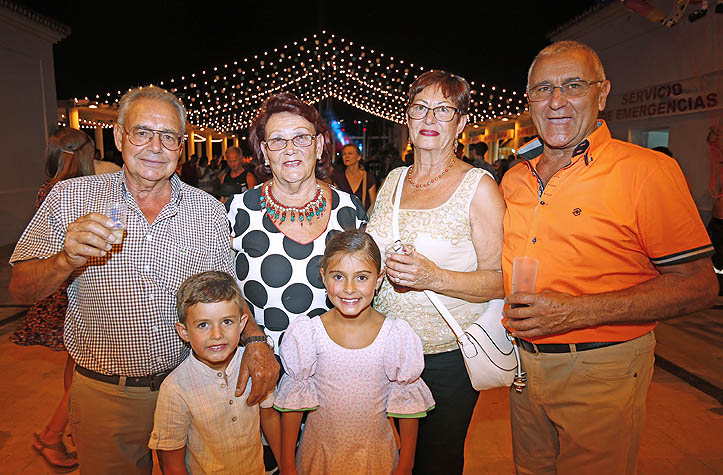 AMBIENTE NOCHE FERIA BENALMADENA PUEBLO 6