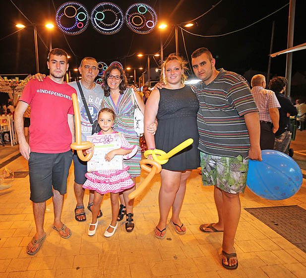 AMBIENTE NOCHE FERIA BENALMADENA PUEBLO 7