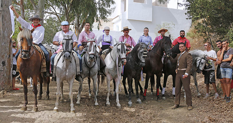 AMBIENTE ROMERIA VIRGEN DE LA CRUZ DE BENALMADENA PUEBLO 35