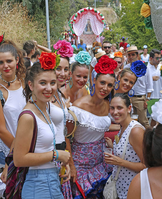 AMBIENTE ROMERIA VIRGEN DE LA CRUZ DE BENALMADENA PUEBLO 5