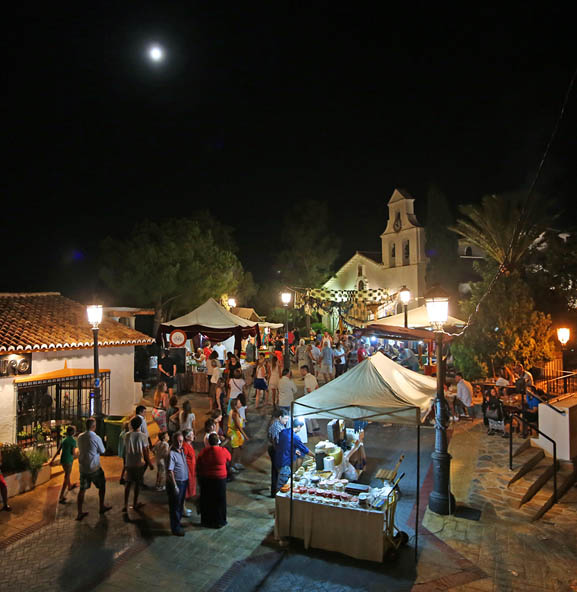 AMBIENTE ZOCO ARABE BENALMADENA PUEBLO 2015 7