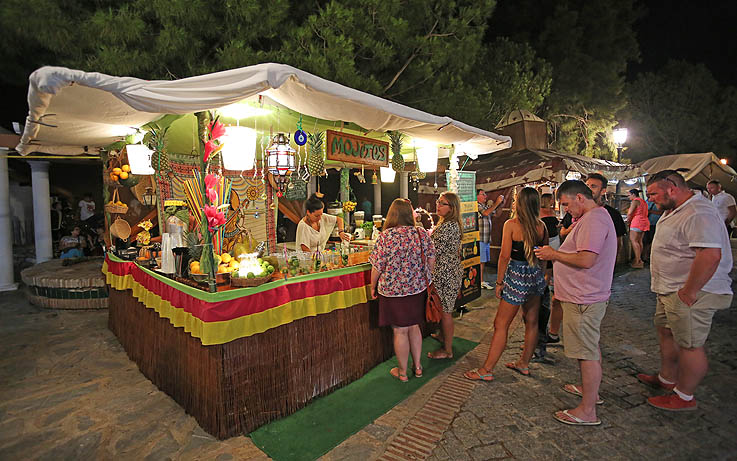 AMBIENTE ZOCO ARABE BENALMADENA PUEBLO 2015 9