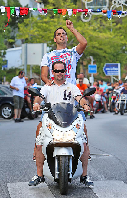 CARRERA CINTAS EN MOTO FERIA BENALMADENA PUEBLO 2014 15