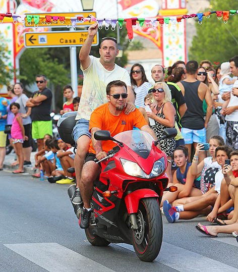 CARRERA CINTAS EN MOTO FERIA BENALMADENA PUEBLO 2014 16