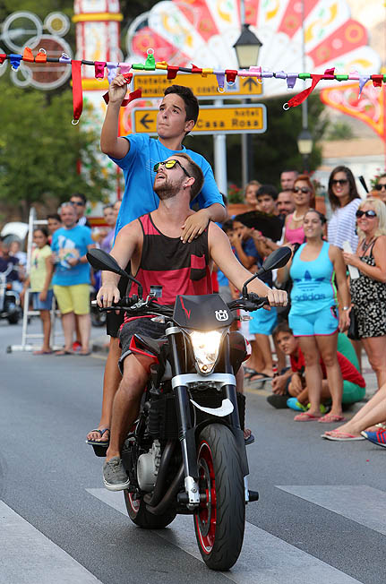 CARRERA CINTAS EN MOTO FERIA BENALMADENA PUEBLO 2014 18