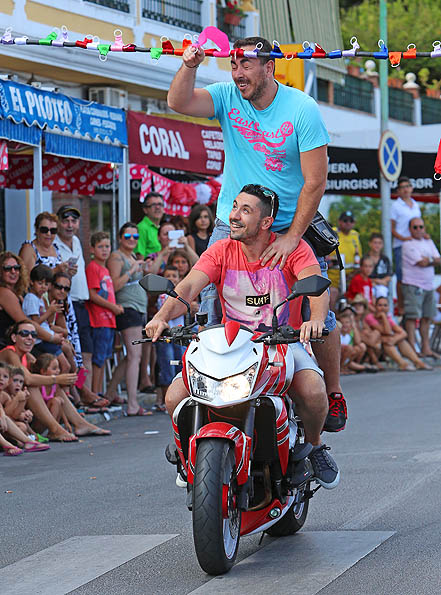 CARRERA CINTAS EN MOTO FERIA BENALMADENA PUEBLO 2014 25