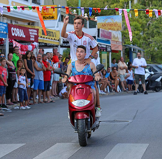 CARRERA CINTAS EN MOTO FERIA BENALMADENA PUEBLO 2014 30