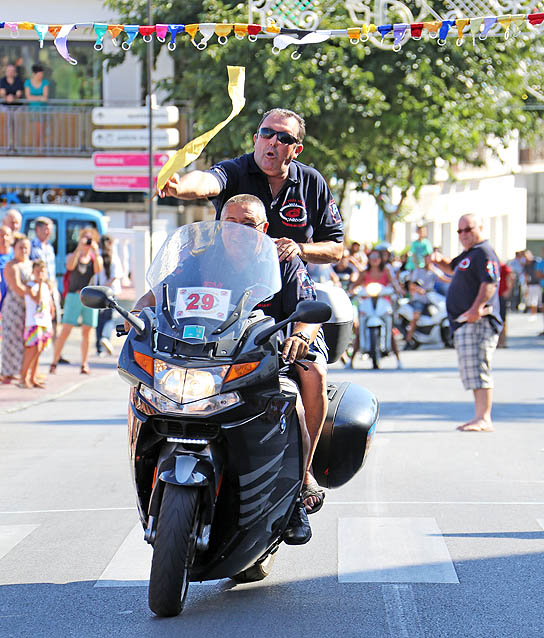 CARRERA DE CINTAS EN MOTO FERIA BENALMADENA PUEBLO 15