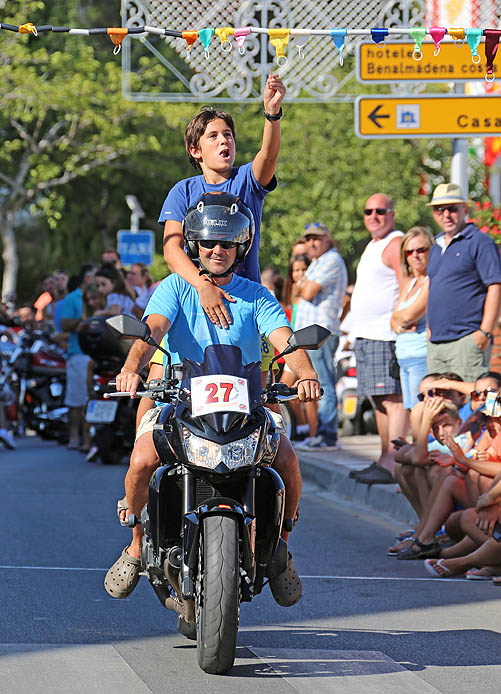 CARRERA DE CINTAS EN MOTO FERIA BENALMADENA PUEBLO 2