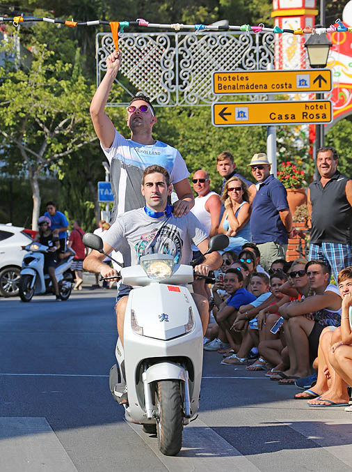 CARRERA DE CINTAS EN MOTO FERIA BENALMADENA PUEBLO 46