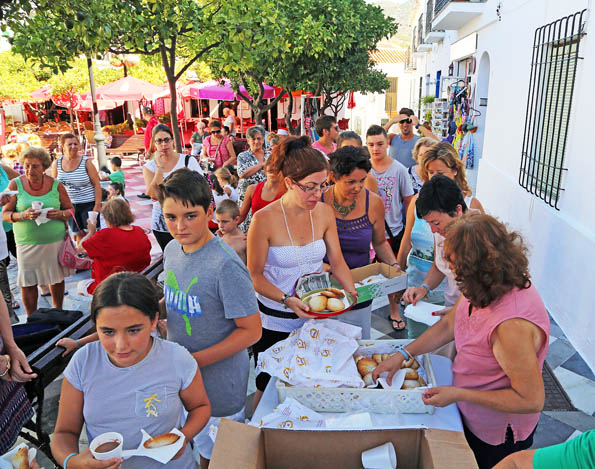 CHOCOLATADA FERIA VIRGEN DE LA CRUZ BENALMADENA PUEBLO 7