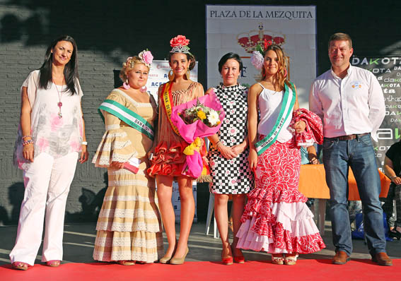 CONCEPCION TEJADA Y RAFAEL OBRERO CON LA REINA DE LA FERIA SAN JUAN 2014 3