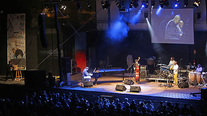 CONCIERTO SOLIDARIO DE CHUCHO VALDES EN HOMENAJE A BEBO VALDES EN TIVOLI 1