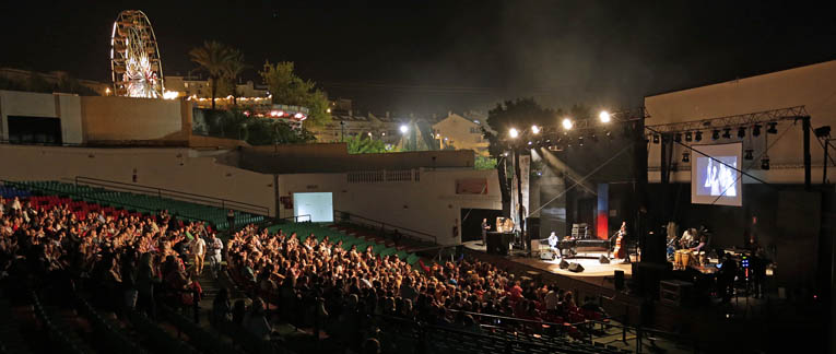 CONCIERTO SOLIDARIO DE CHUCHO VALDES EN HOMENAJE A BEBO VALDES EN TIVOLI 14