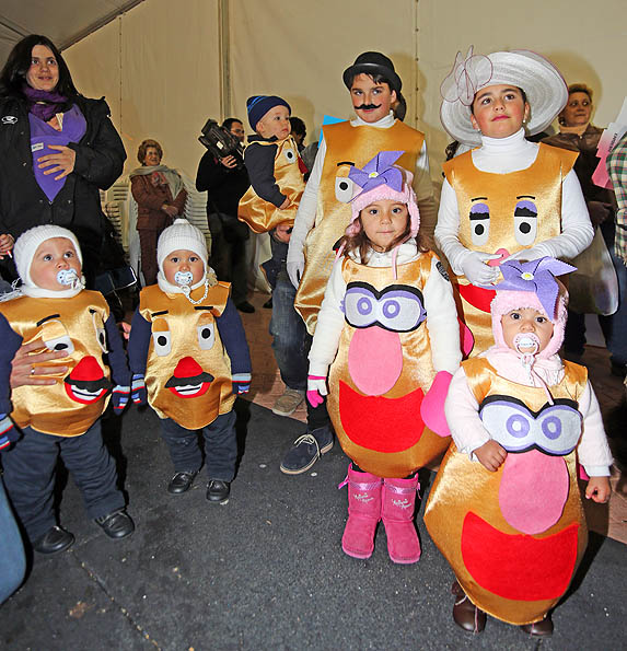 DESFILE CARNAVAL BENALMADENA PUEBLO 14