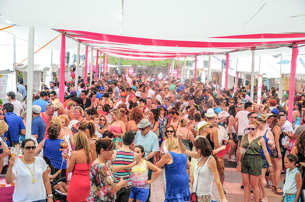 AMBIENTE FERIA DE DIA