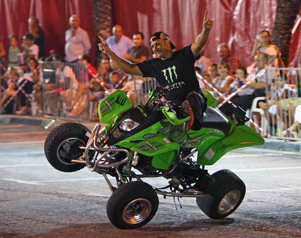 ESPECTACULO MONSTER TRUCK EN PUERTO DEPORTIVO BENALMADENA 2