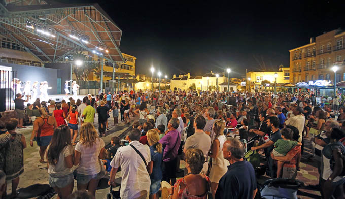 FIESTA CUBANA EN PLAZA LA MEZQUITA 6