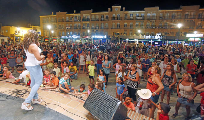 FIESTA CUBANA EN PLAZA LA MEZQUITA 7