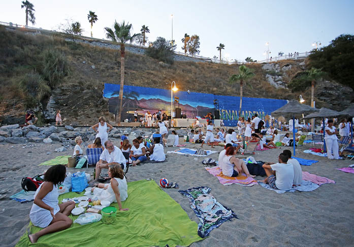 FIESTA DE LA AMISTAD EN PLAYA SUNSET