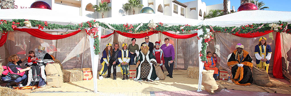 FIESTA RECEPCION REYES MAGOS EN PUERTO DEPORTIVO BENALMADENA 11