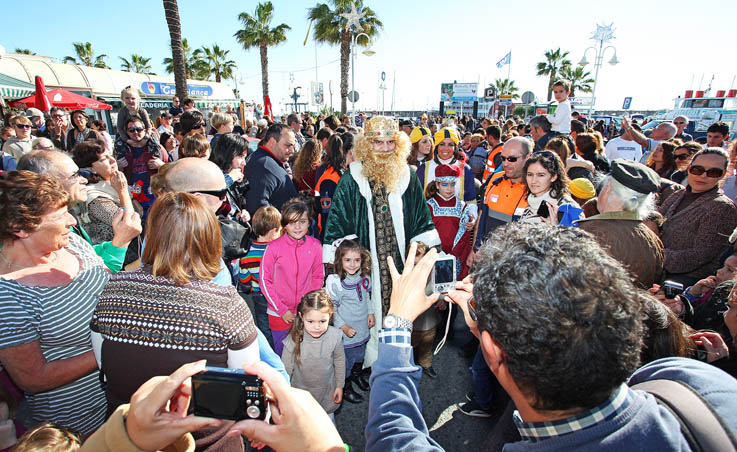 FIESTA RECEPCION REYES MAGOS EN PUERTO DEPORTIVO BENALMADENA 2