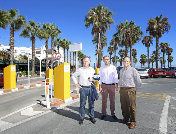 FRANCISCO SALIDO ANUNCIA APERTURA DE BARRERAS EN PARKINGS DE PUERTO DEPORTIVO DE BENALMADENA 1