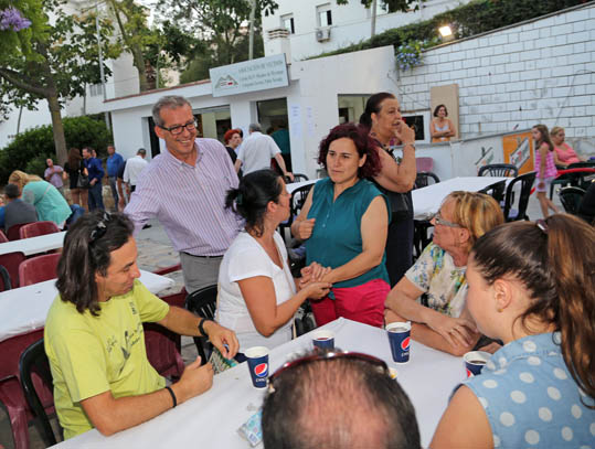 FRANCISCO SALIDO ASISTE A VERBENA BARRIADA DE CAROLA 1