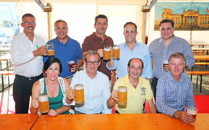 FRANCISCO SALIDO INAUGURA II FERIA DE LA CERVEZA EN PUERTO DEPORTIVO BENALMADENA 2