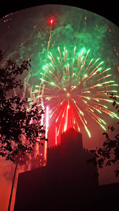 FUEGOS ARTIFICIALES FERIA SAN JUAN 2015 3