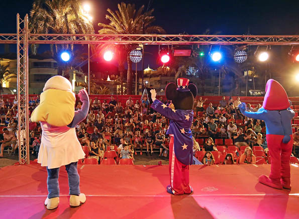 GRAN CIRCO CUENTAJUEGOS EN PUERTO DEPORTIVO BENALMADENA 3