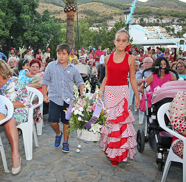 OFRANDA FLORAL A VIRGEN DE LA CRUZ 37