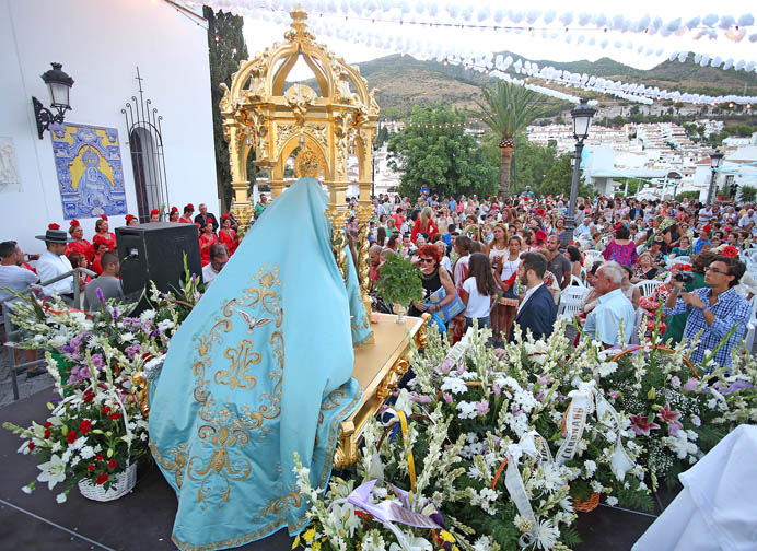 OFRANDA FLORAL A VIRGEN DE LA CRUZ 41