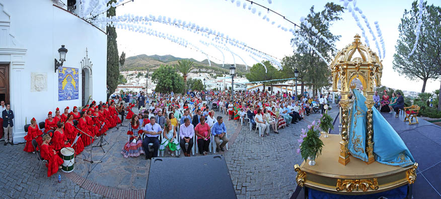 OFRANDA FLORAL A VIRGEN DE LA CRUZ 5