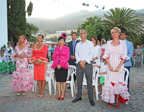 OFRENDA FLORAL VIRGEN DE LA CRUZ BENALMADENA PUEBLO 2014 8