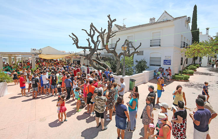 PAELLA COFRADIA DEL CAUTIVO FERIA BENALMADENA PUEBLO 1